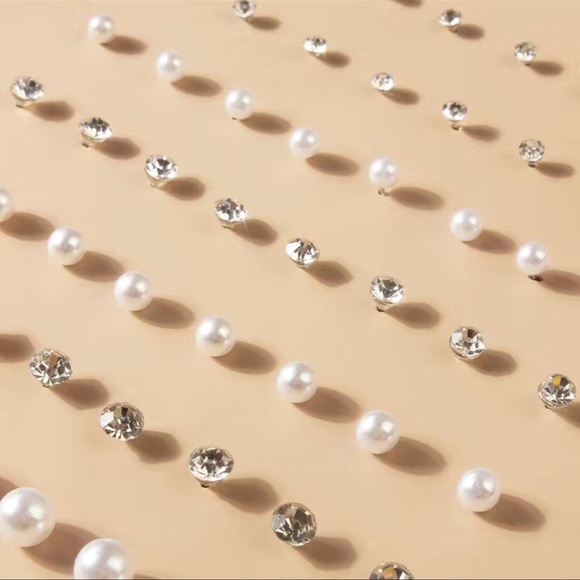 36 Pairs Faux Pearl Crystal Stud Earrings Set - Picture 5 of 5